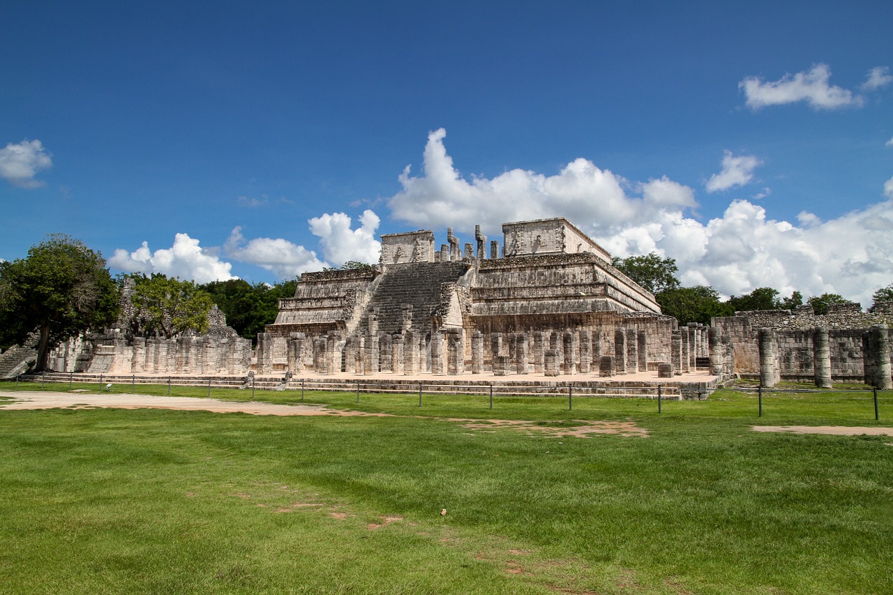 Zona Arqueológica de Chichen Itzá Península de Yucatán Zonas arqueológicas de México